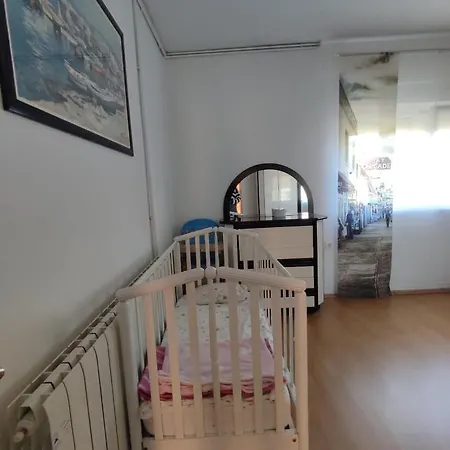 Ana Apartment *